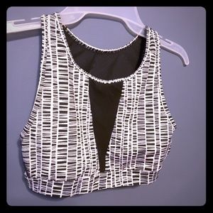 VSX Small black and white high neck sports bra